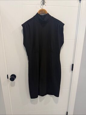 Lori M Classic Black Sleeveless High-Neck Dress size large